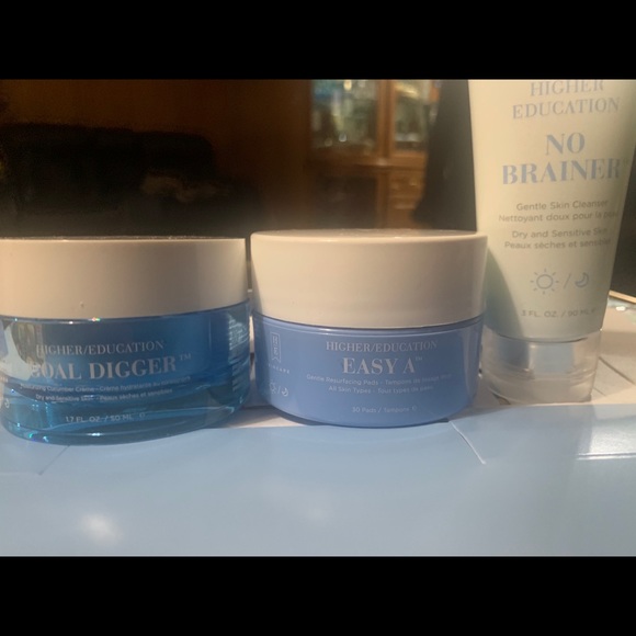 Skin care - Picture 3 of 4